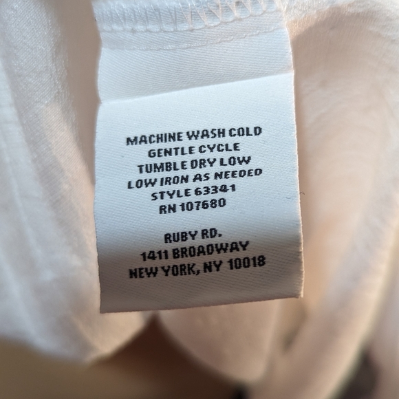 Ruby Rd | Women's Split V-Neck Blouse | White | Size Small Petite - Picture 11 of 11